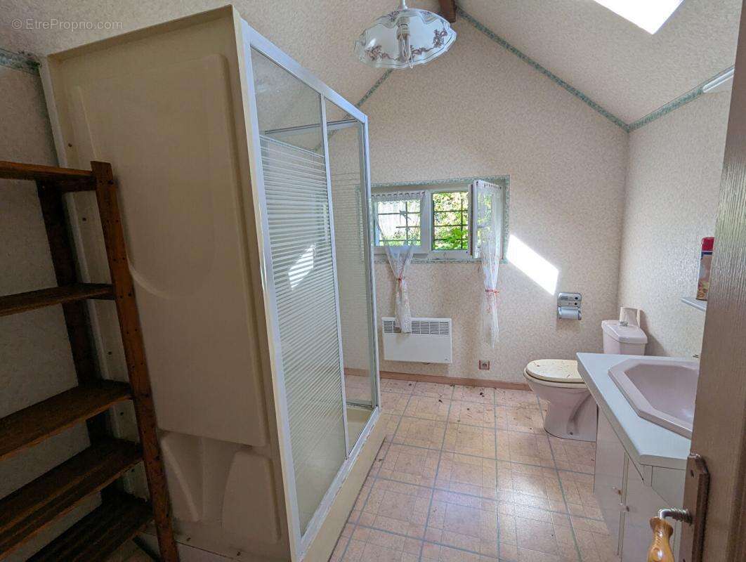 Maison à MOUTIERS-AU-PERCHE