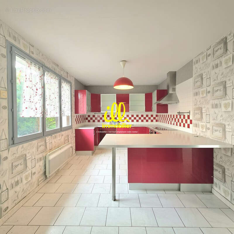 Maison 106 m² à Charleville-Mezieres  - photo 6