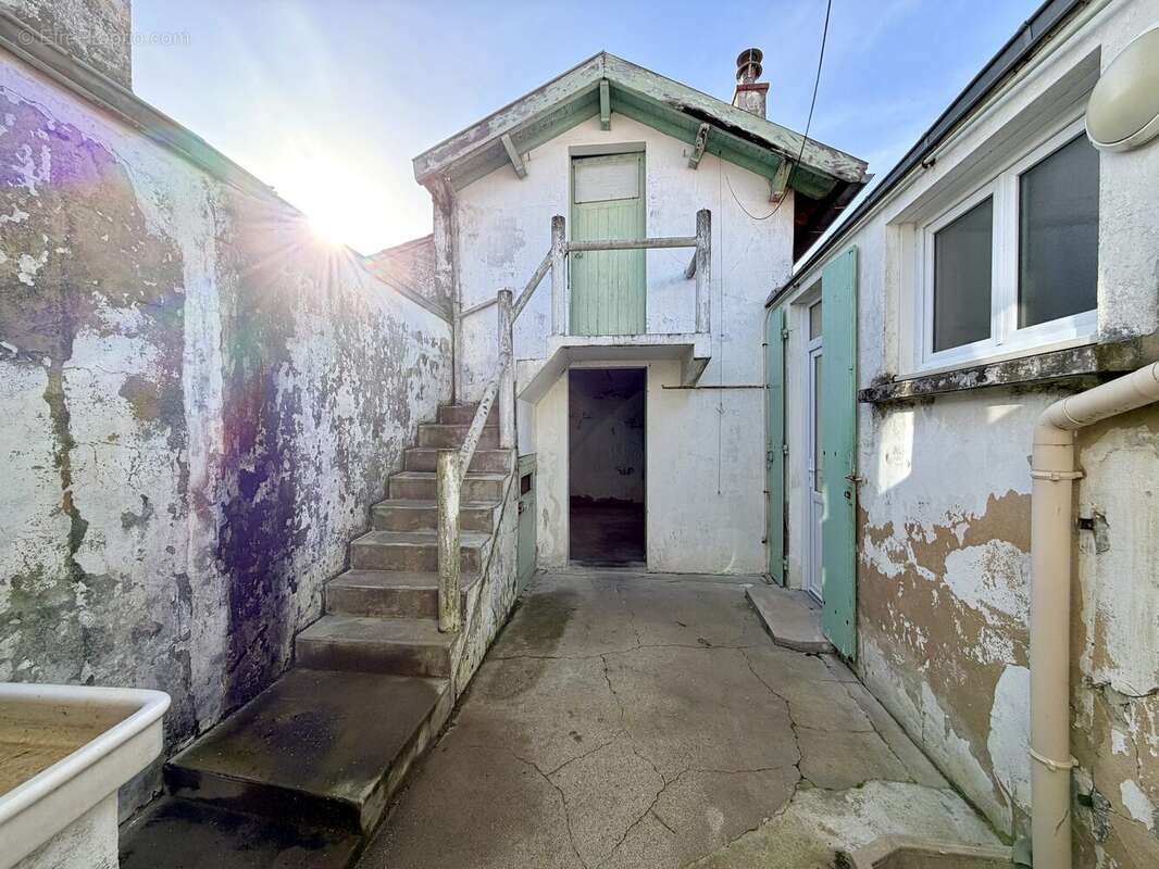 Annexe indépendante - Maison à SAINT-GILLES-CROIX-DE-VIE