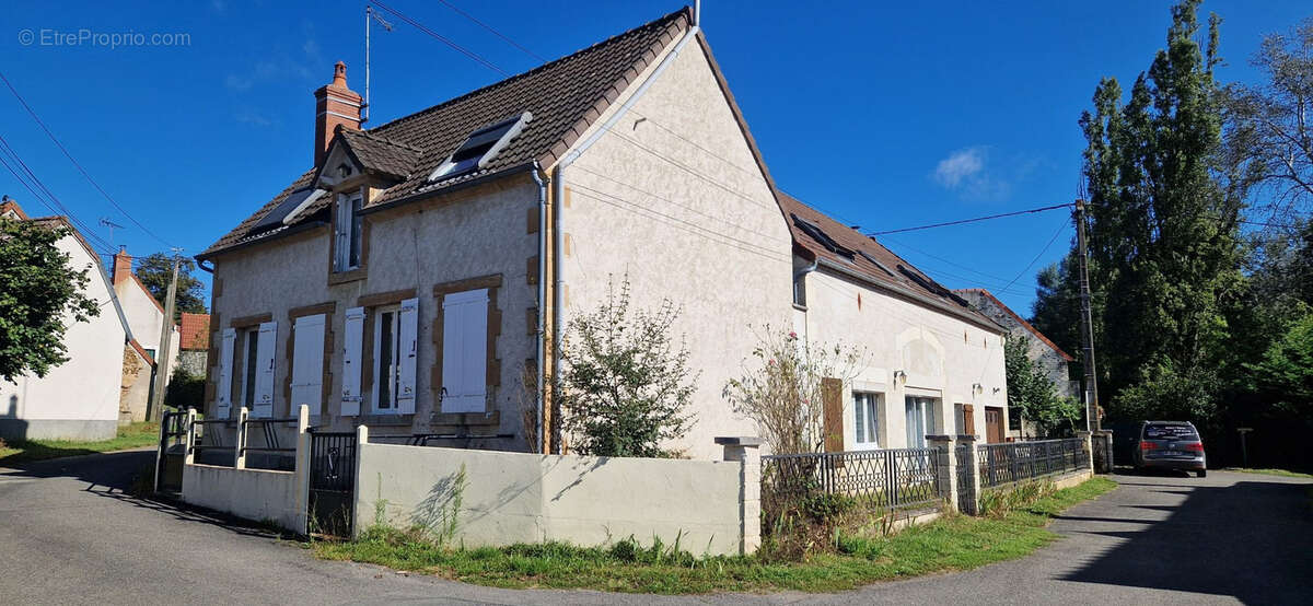 Maison à LE CHATELET