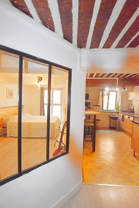 Toulon (83) - emplacement ideal centre ville – appartement 2 pieces de 51 m² plein de charme et de cachet - investissement ou re - photo 10