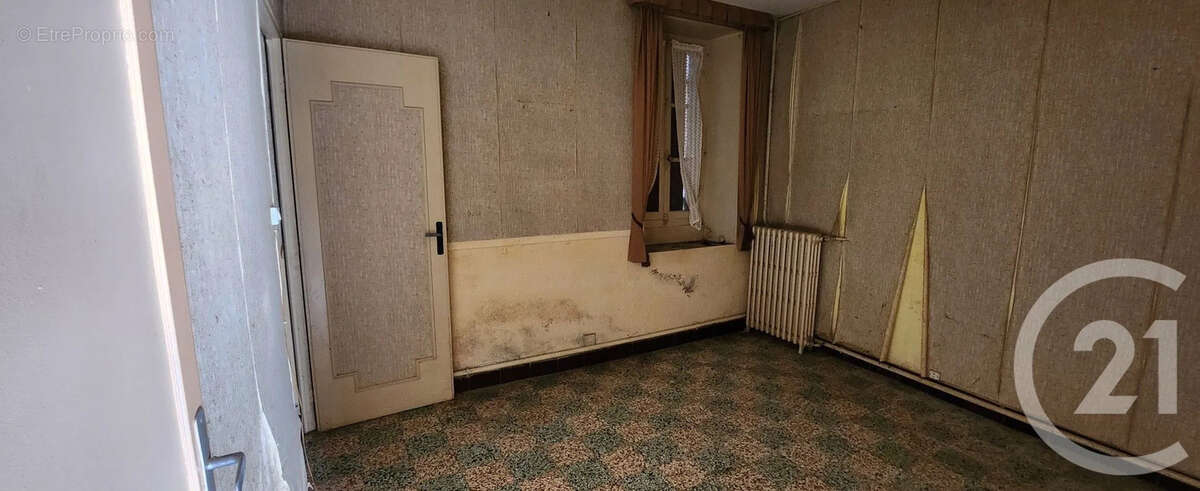 Maison à CERVON