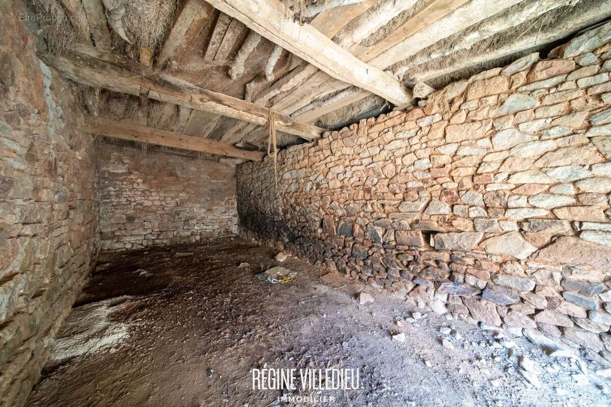 Maison à DIGULLEVILLE