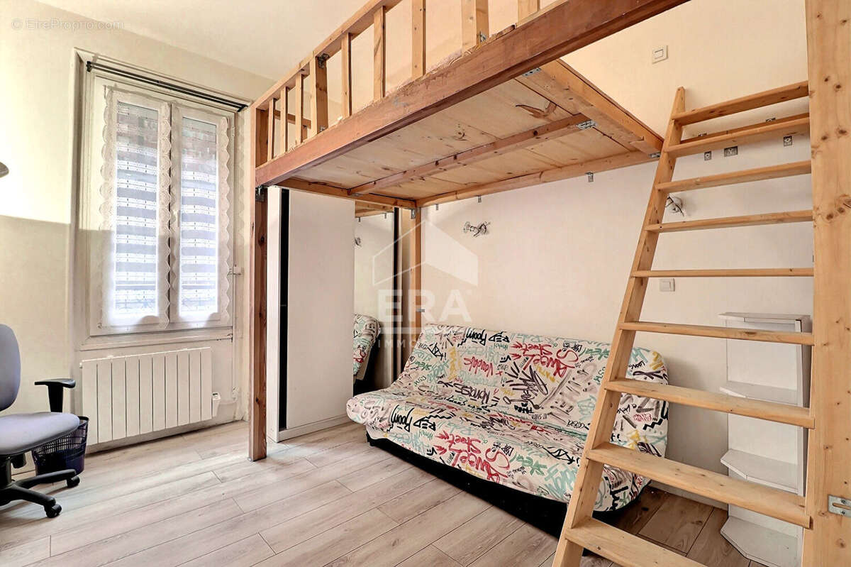 Appartement à SAINT-DENIS