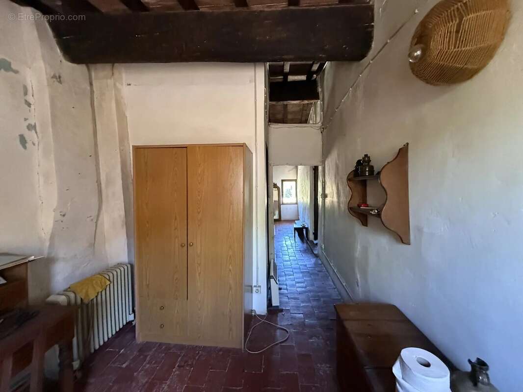 Maison à FEUILLA