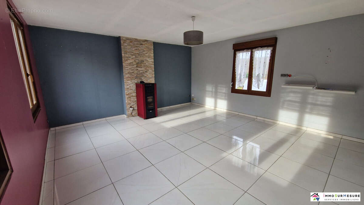 Maison à REBREUVIETTE