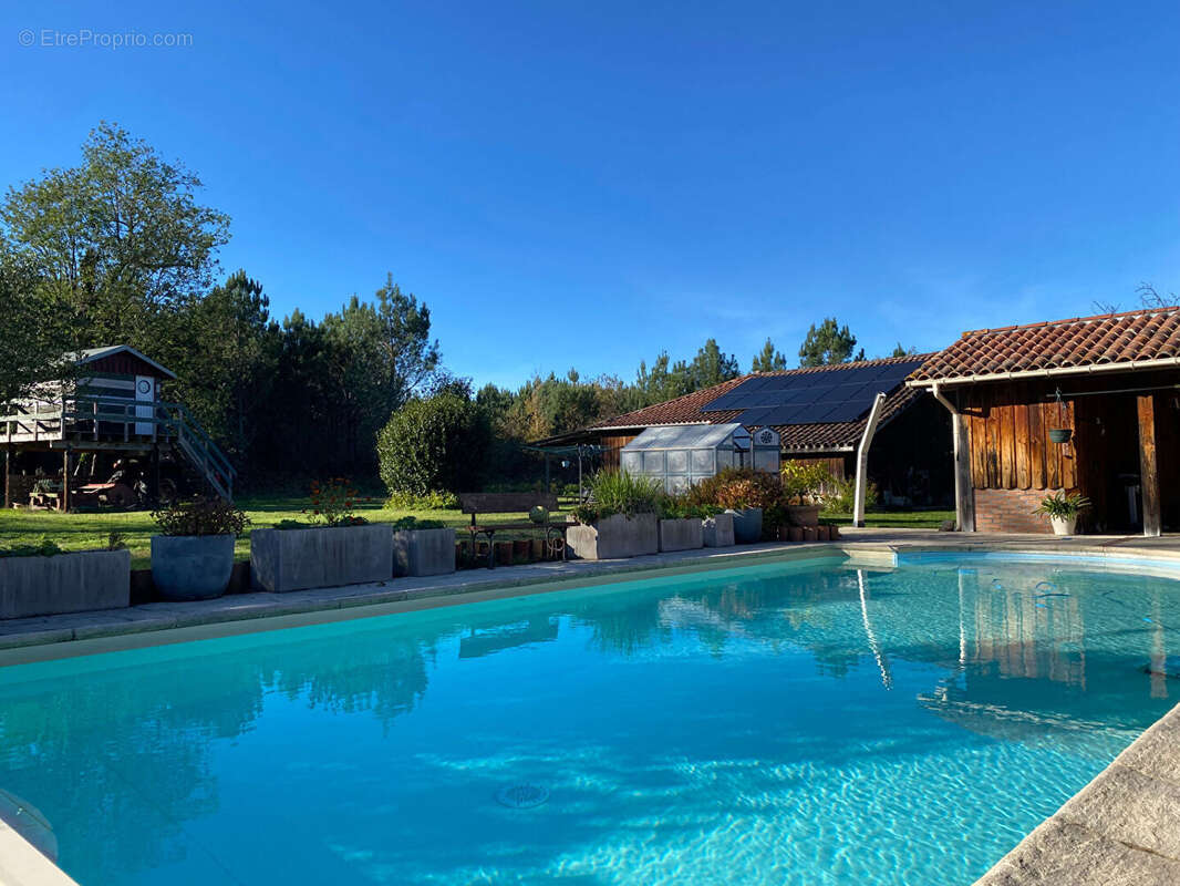 Maison à RION-DES-LANDES