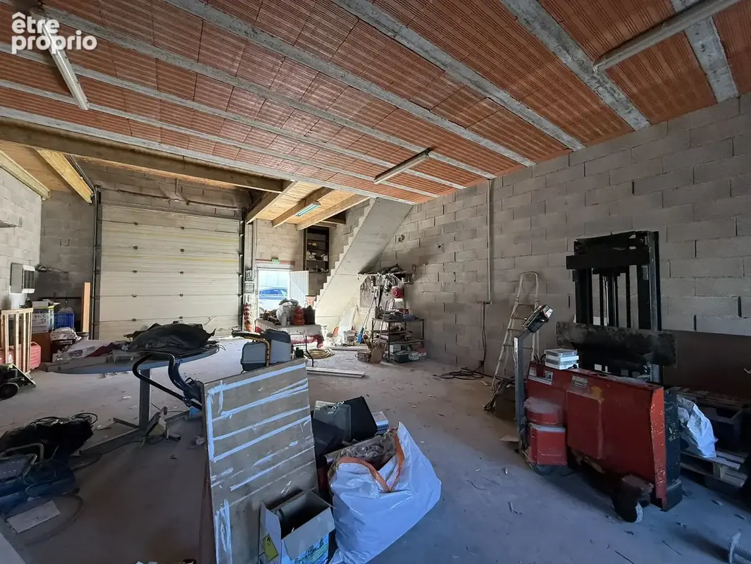 En exclusivité ! Ensemble immobilier à fort potentiel au coeur de la zone d'activité de Castanet-Tolosan ! - photo 3