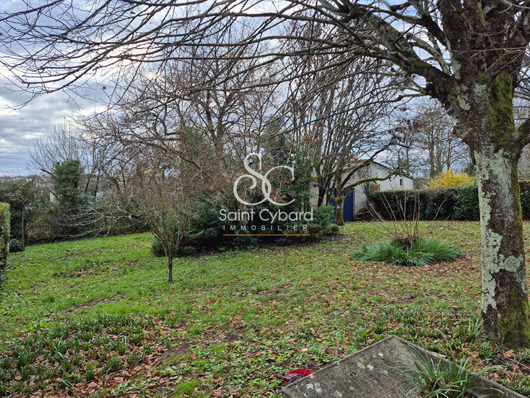 Maison à RUELLE-SUR-TOUVRE