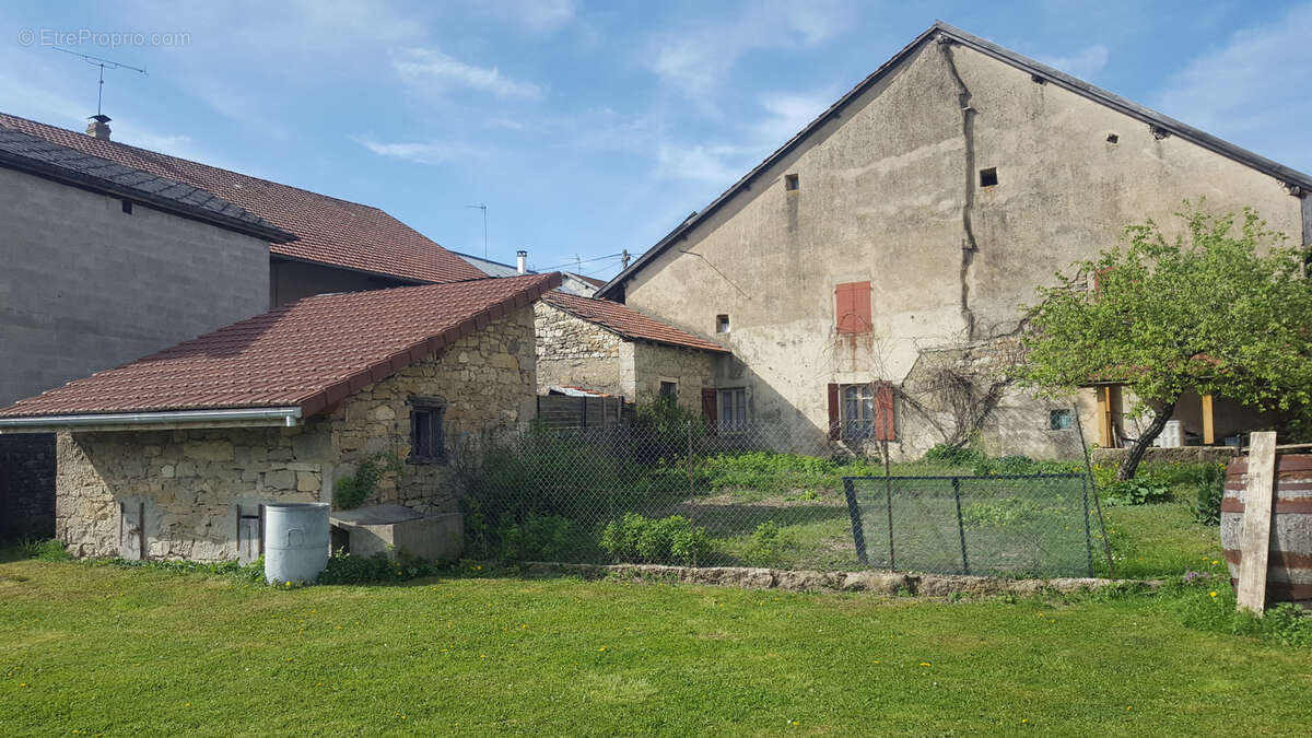 Maison à ONCIEU