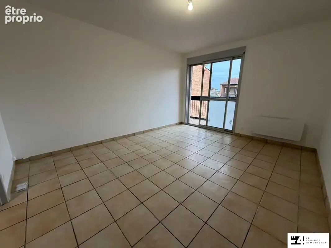 Appartement 2 pièces 42 m² à vendre à Cazeres (31220) - photo 2