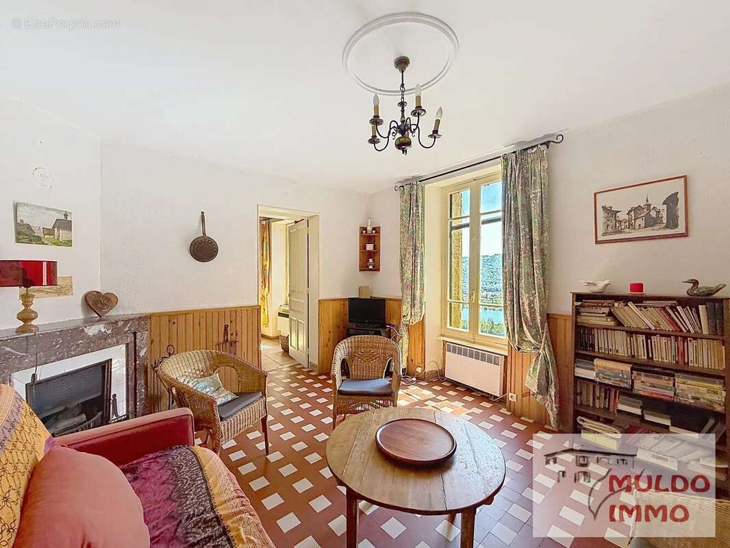 Maison à SARRAS