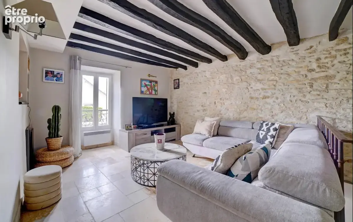Maison à CRESPIERES