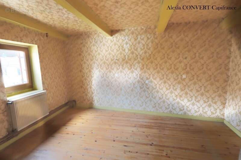 Maison à PONT-D'AIN