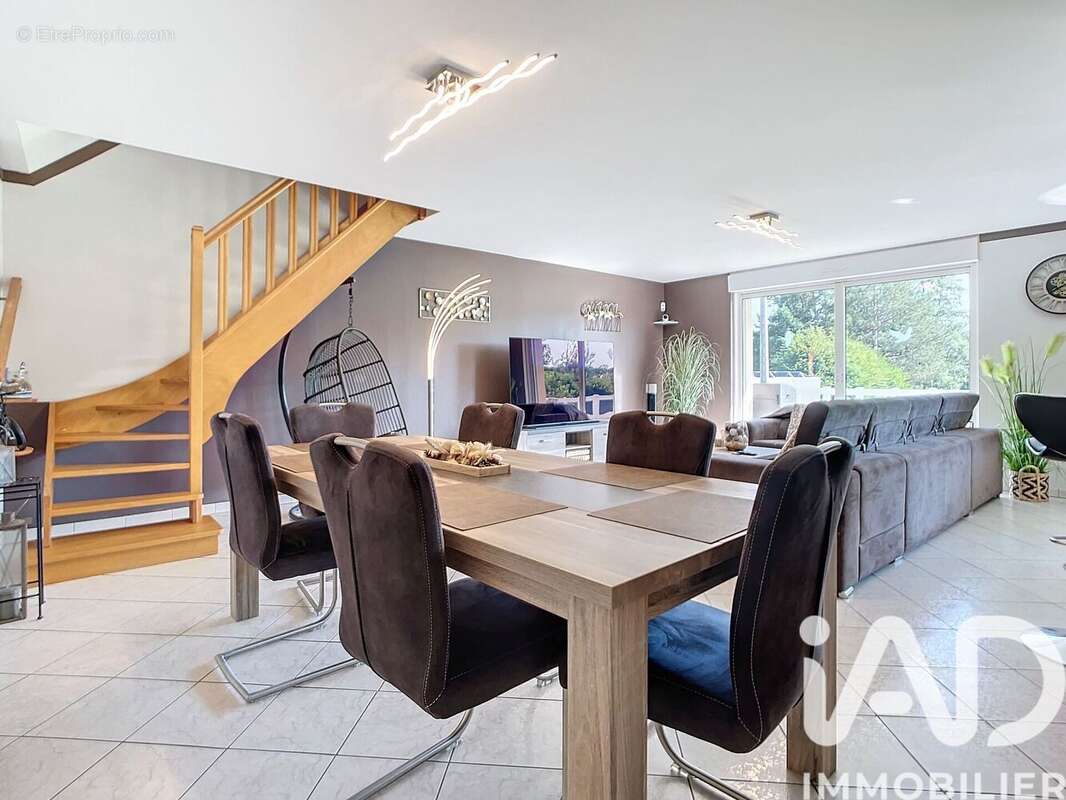 Maison 138 m² à Waldweistroff  - photo 2