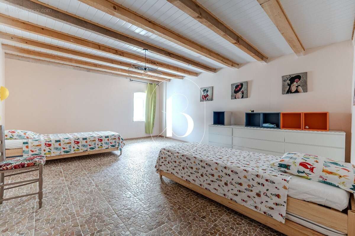 Maison à UZES