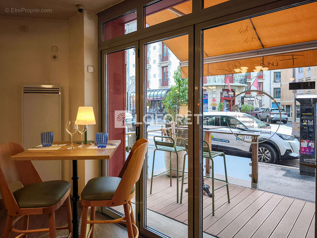 Commerce à LE PUY-EN-VELAY