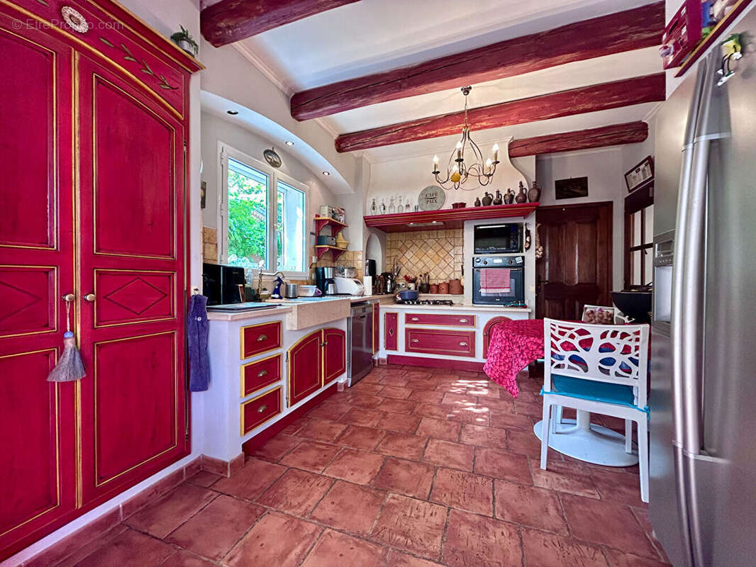 Maison à MONTBOUCHER-SUR-JABRON