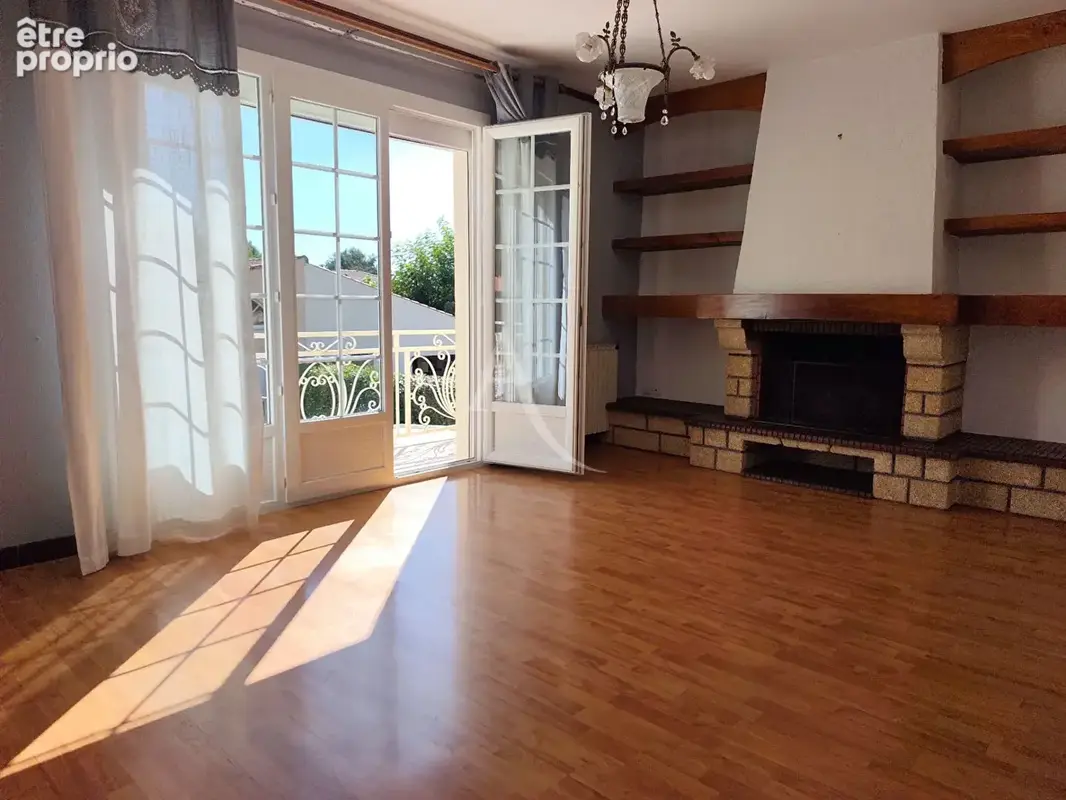 Maison familiale avec dépendance indépendante et grand terrain - photo 5