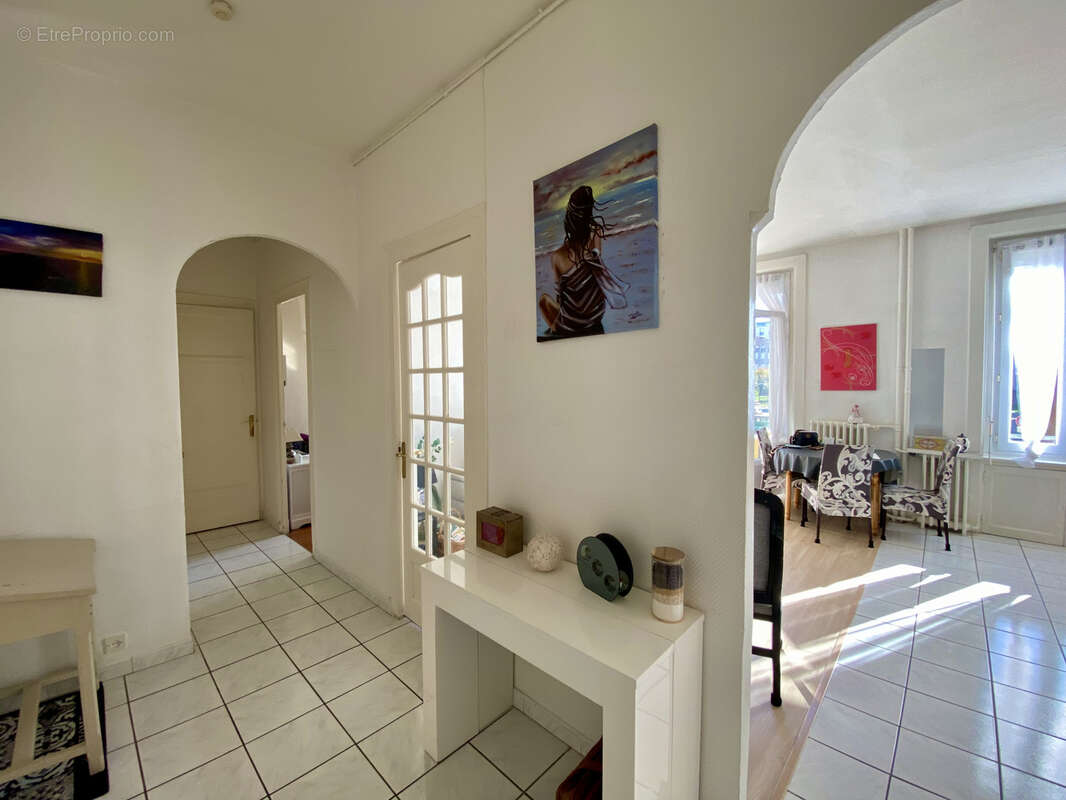 Appartement à SAINT-ETIENNE