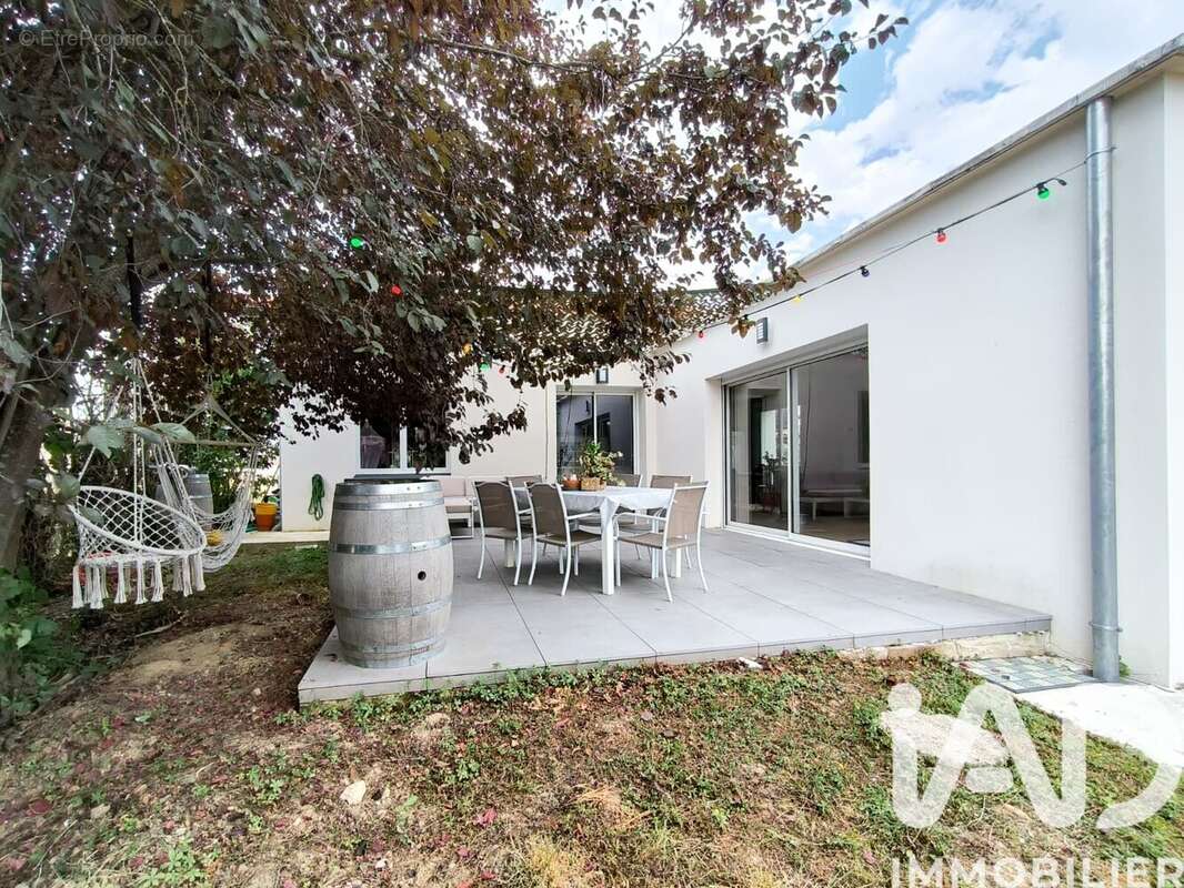 Photo 3 - Maison à MONTBERON