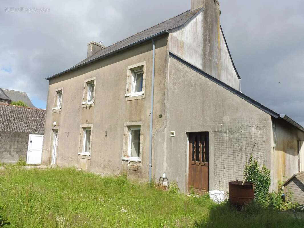 Maison à LAZ