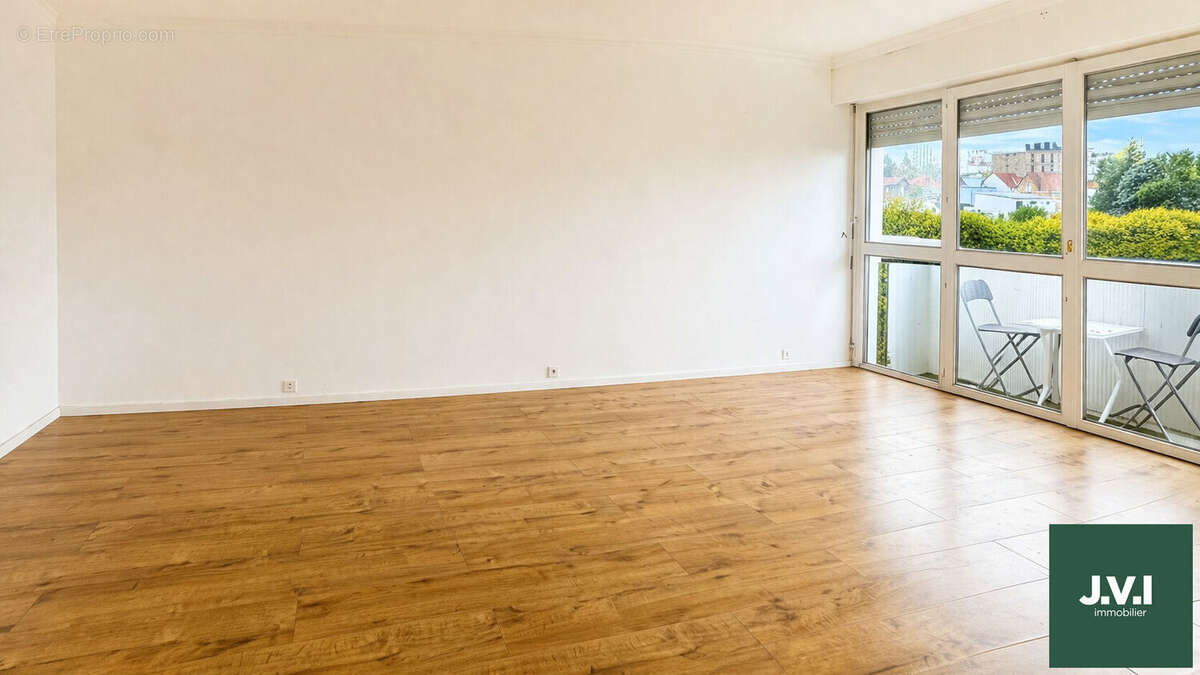 Appartement à ENGHIEN-LES-BAINS
