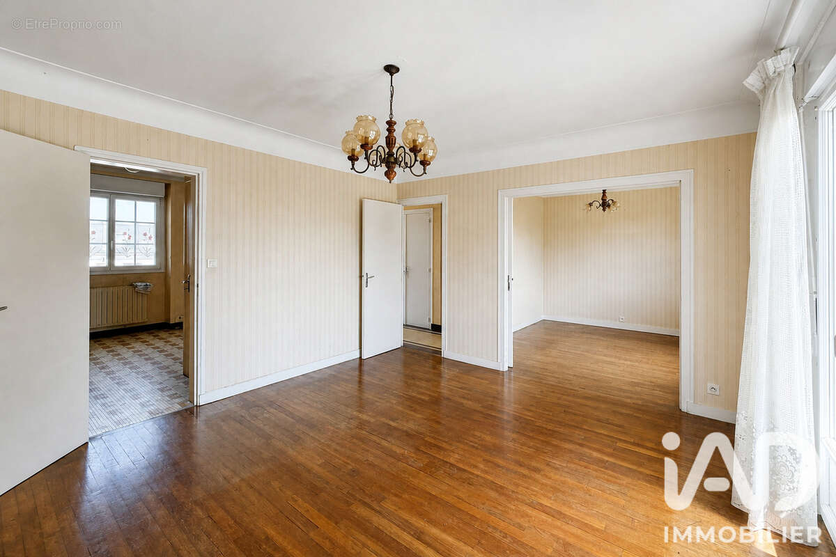 Maison 130 m² à Peillac  - photo 3