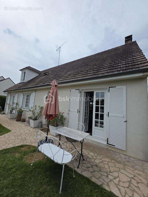 Maison à MAYSEL