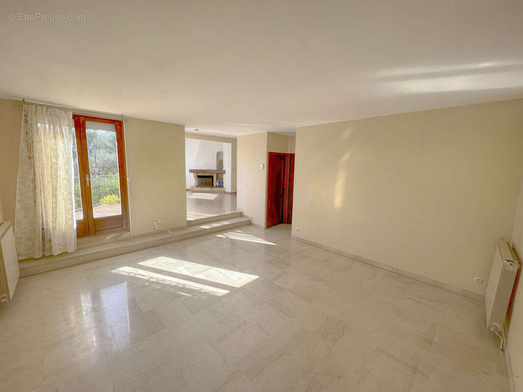 Cournonterral   Villa d'Architecte T5 (135 m2) + Dépendance (65 m2) - photo 11