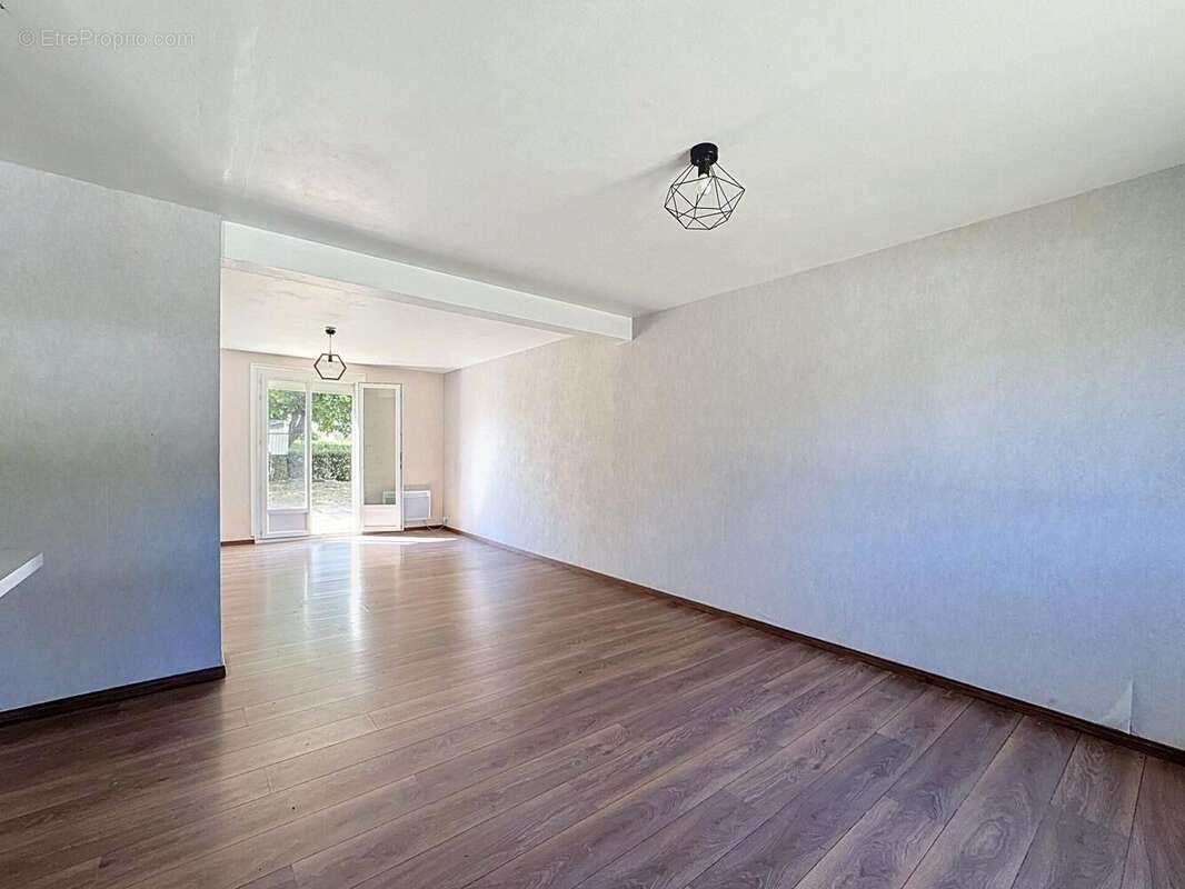 Maison 95 m² à Parce-Sur-Sarthe  - photo 5