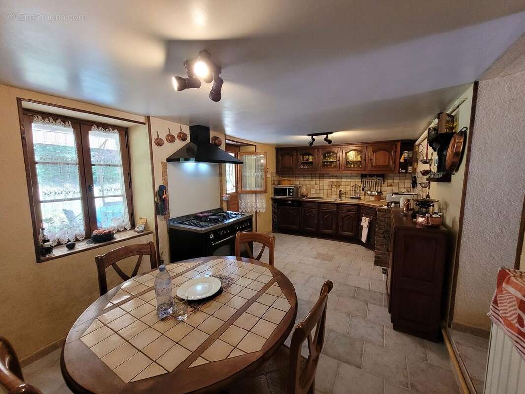 Maison à NOCE