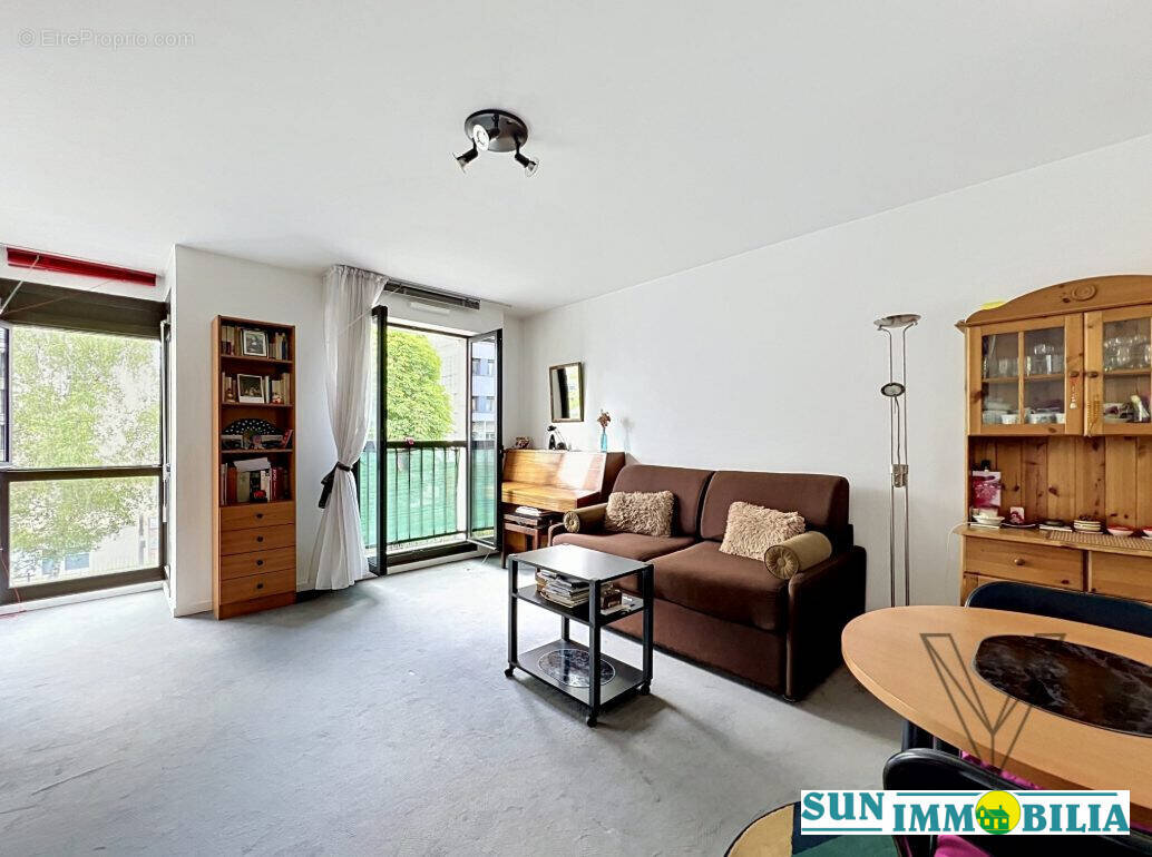 Appartement à PARIS-20E