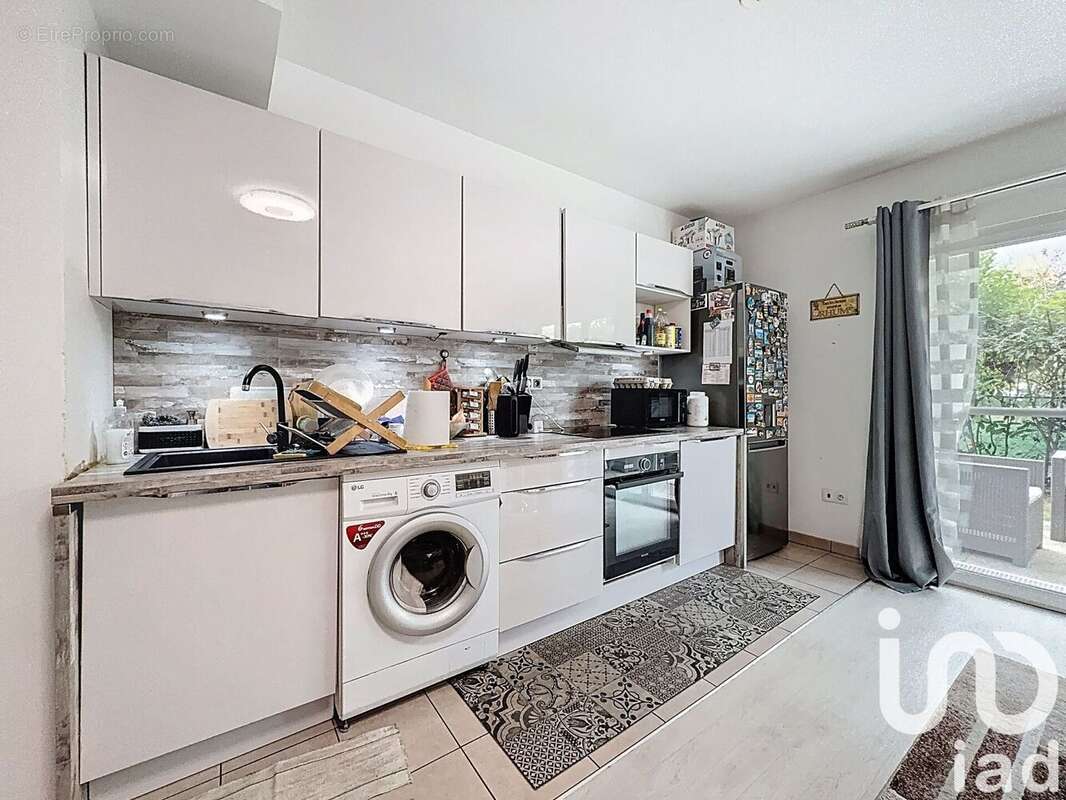 Photo 3 - Appartement à LIEUSAINT