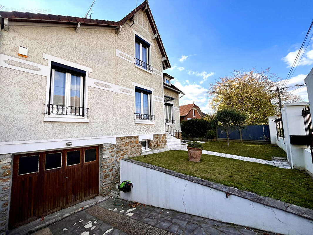 Maison à RIS-ORANGIS