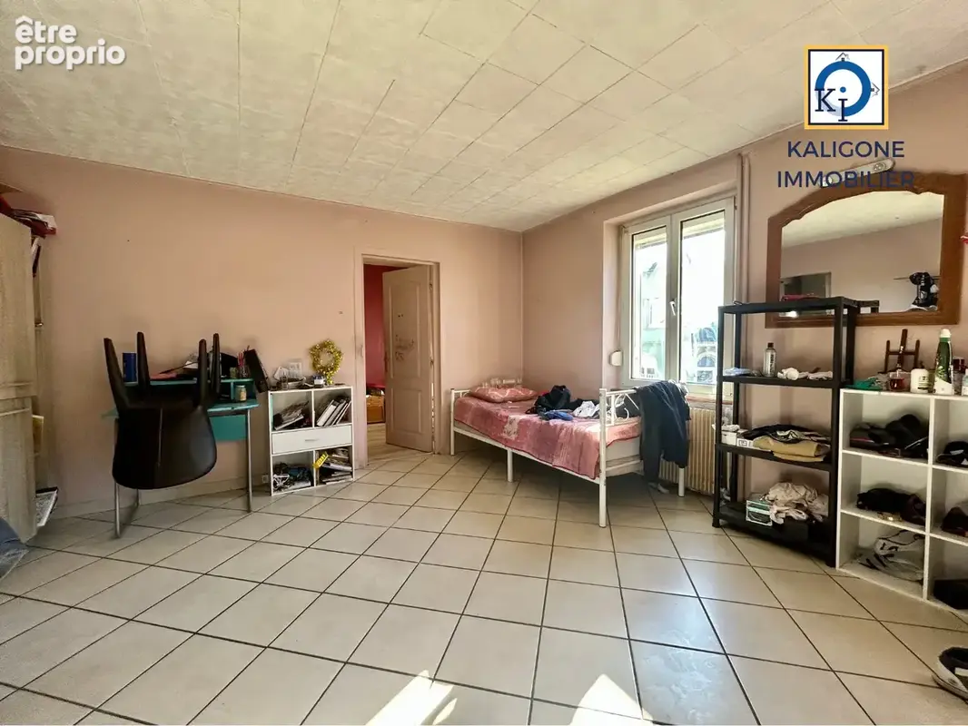 Maison mitoyenne 168 m2 sur 7,80 ares - photo 5