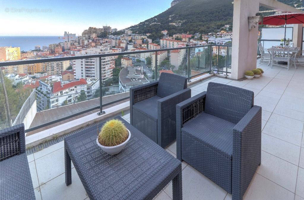 Appartement à BEAUSOLEIL