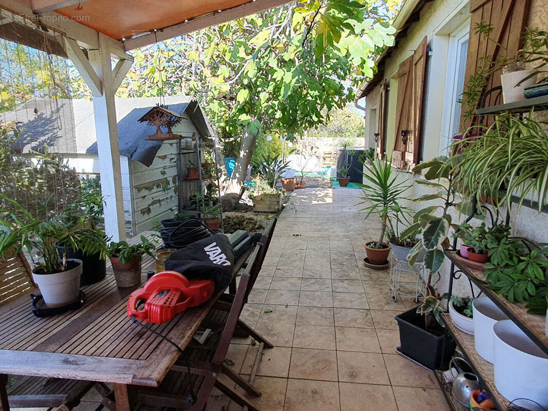 Maison à BESSAN