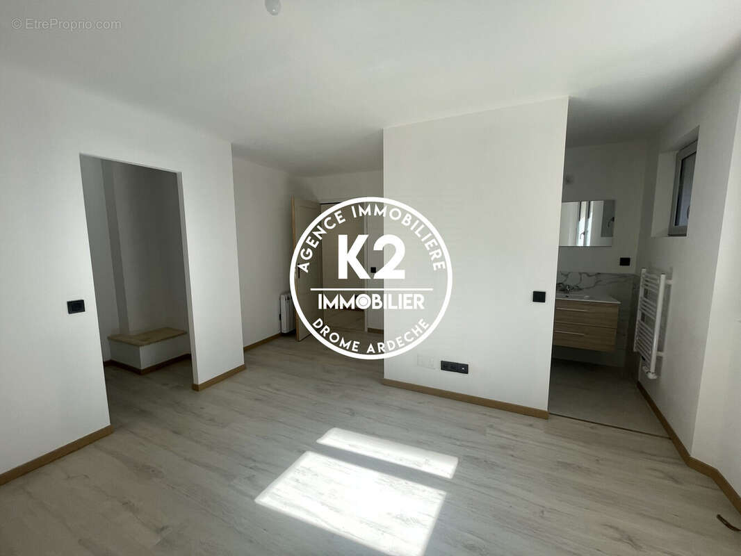 Appartement à MONTELIMAR