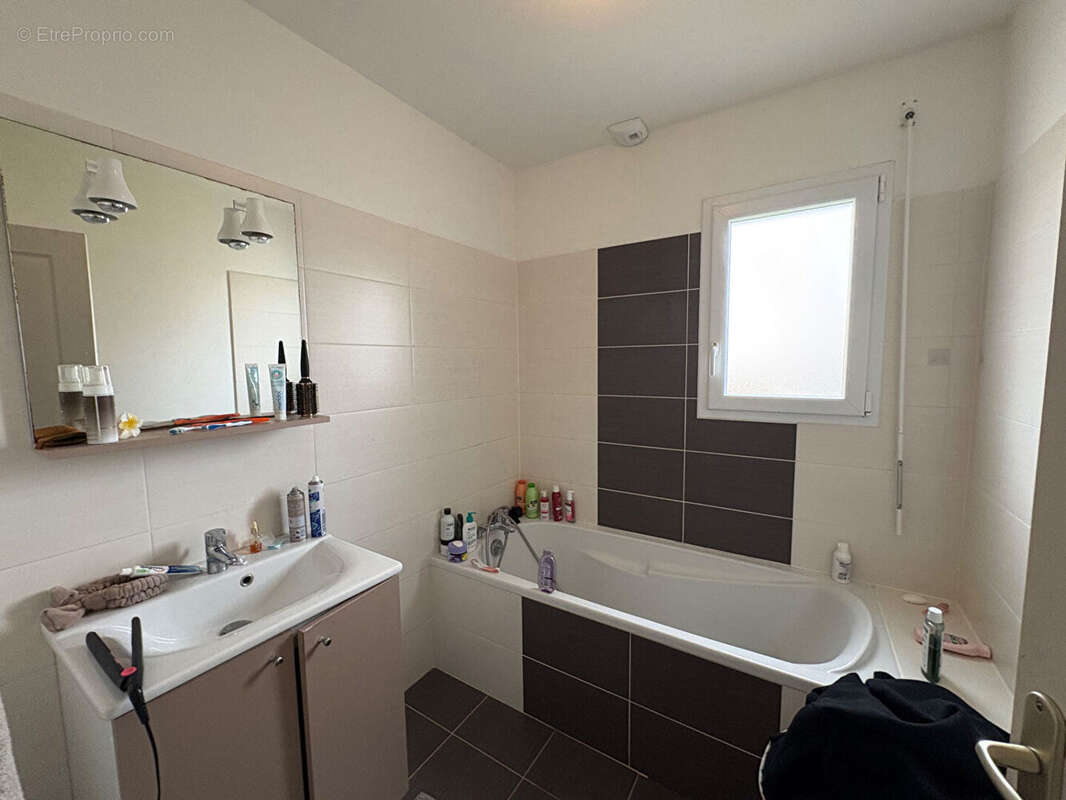 Maison à LE RELECQ-KERHUON