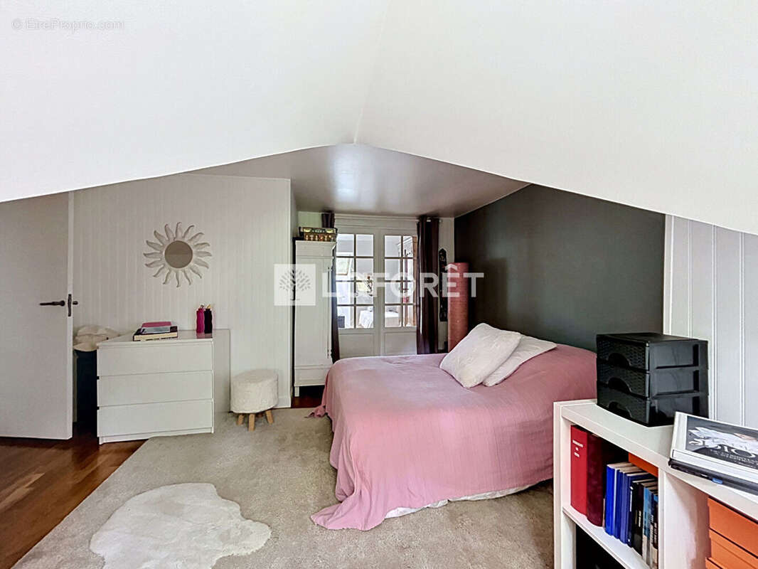 Maison à VERNEUIL-SUR-SEINE