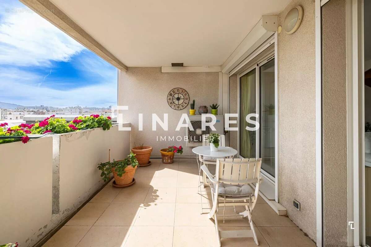 Appartement à MARSEILLE-8E