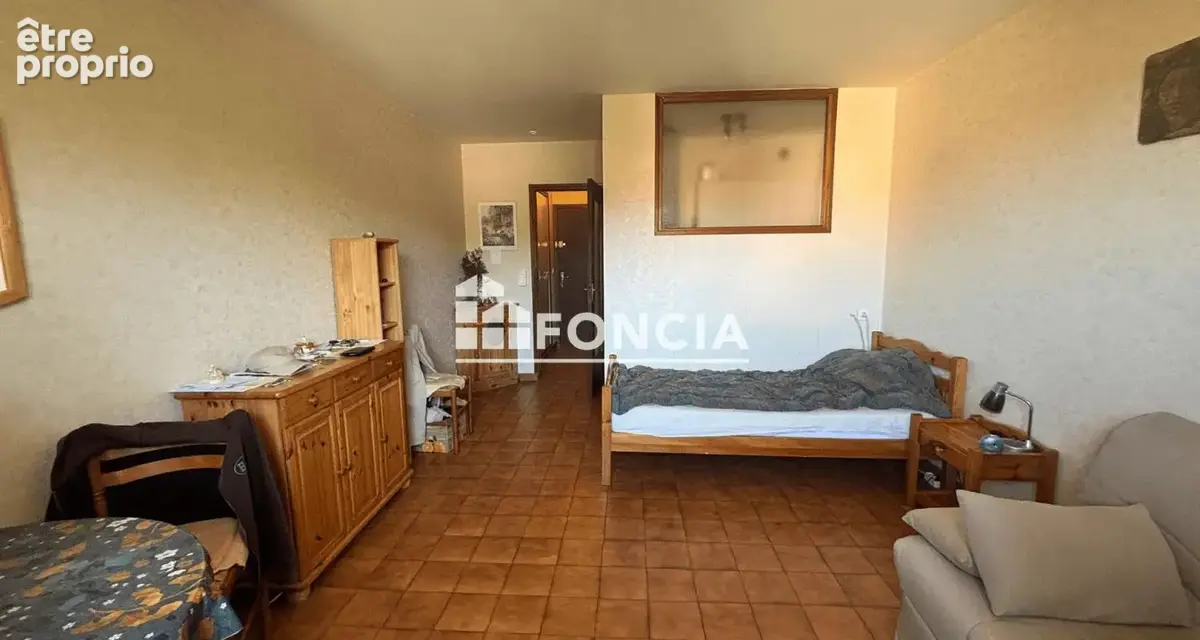 Digne , studio loue avec place de parking et cave - photo 4