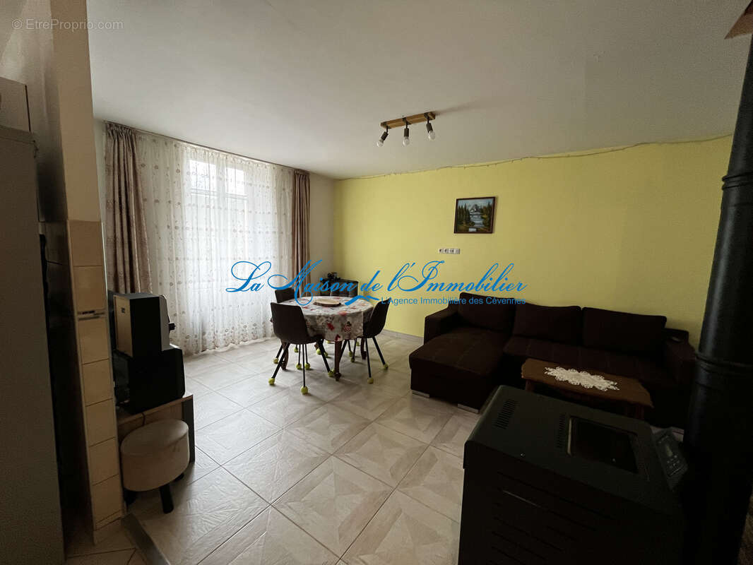 Appartement à BESSEGES