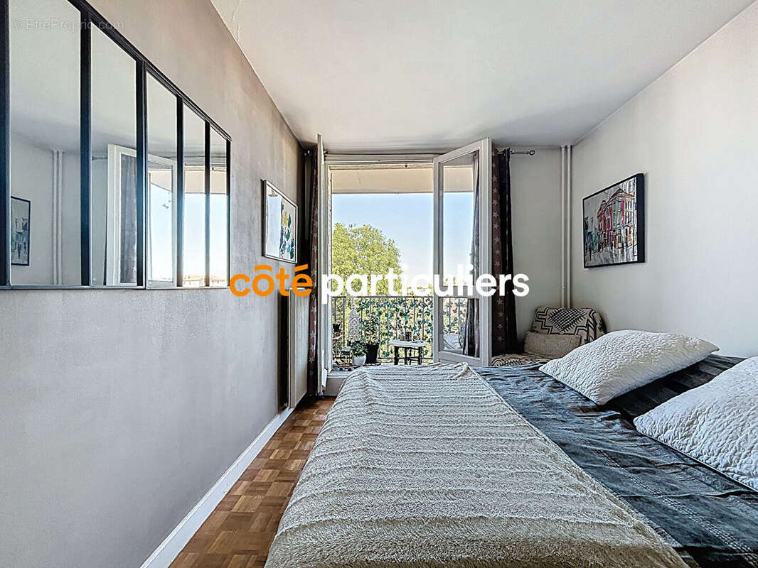 Appartement à SAINT-MAUR-DES-FOSSES