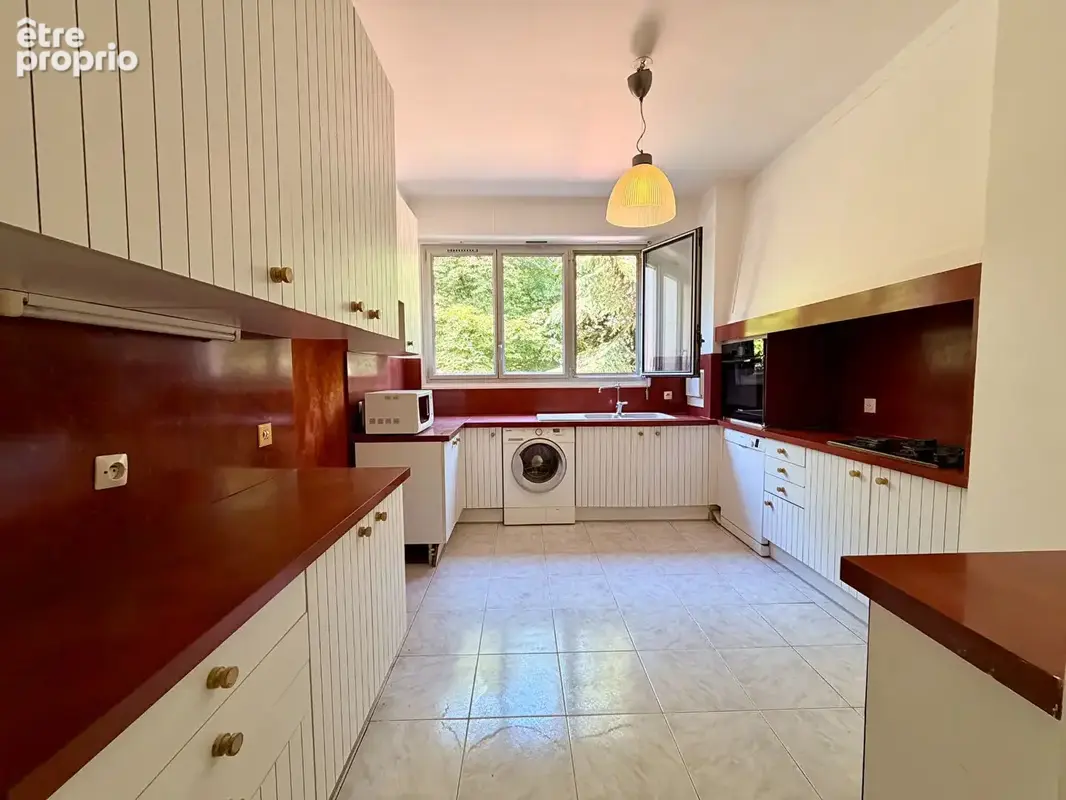 Appartement familial / LE MESNIL LE ROI - 5 pièce(s) - 122 m2 - photo 3