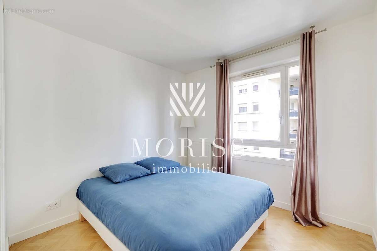 Appartement à COURBEVOIE