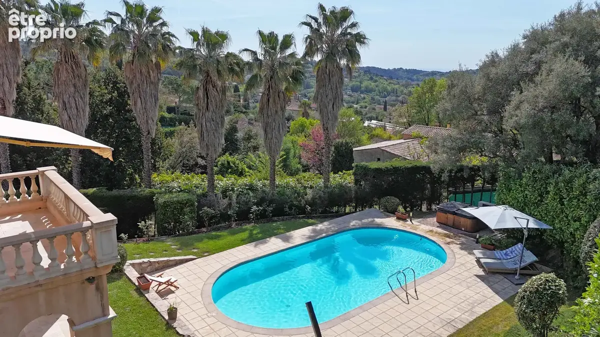 Villa de 222 m2 située au calme avec vue dégagée jusqu'à la mer - photo 2