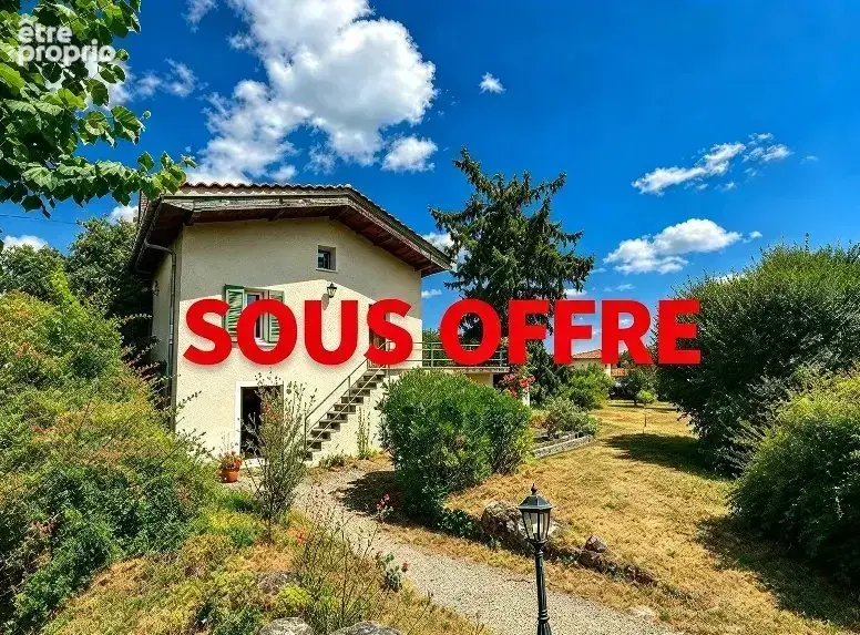 Maison à LUCENAY