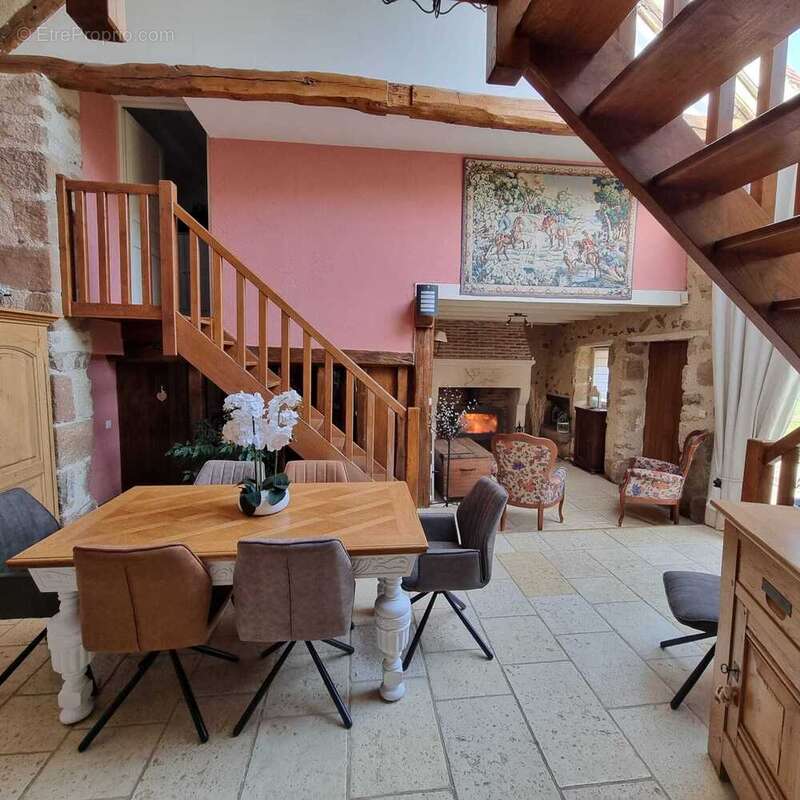 Maison 145 m² à Briantes  - photo 22